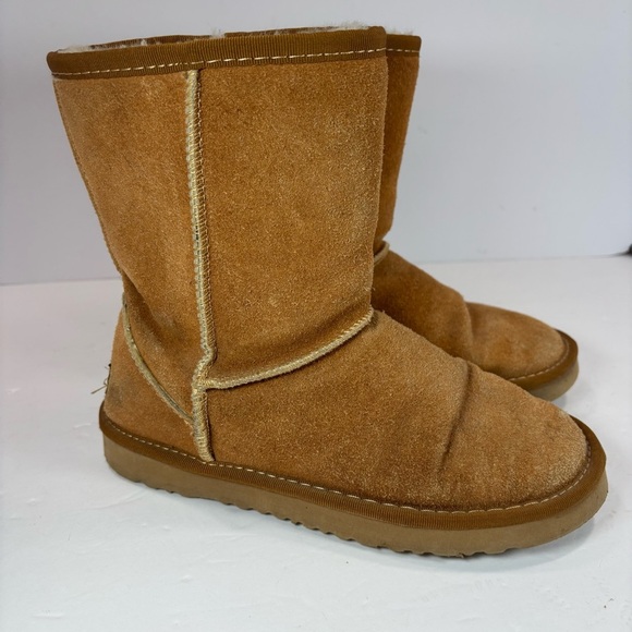 UGG Australia Women's Size 6 Classic Short II Tan Sheepskin Boots Y2K Snow Bunny - Picture 4 of 8